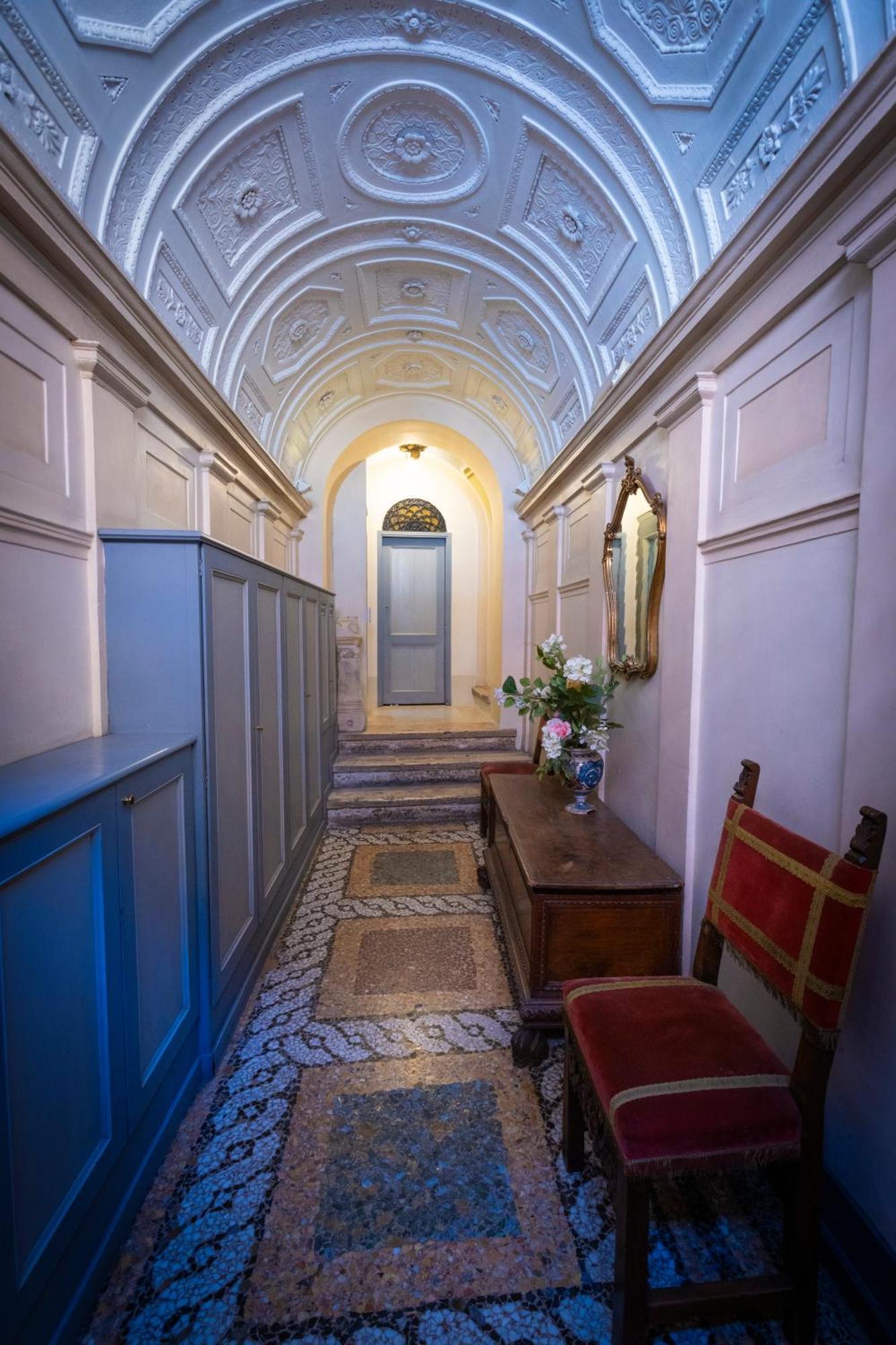 Barberini Apt Close To Fontana Di Trevi Rom Exterior foto